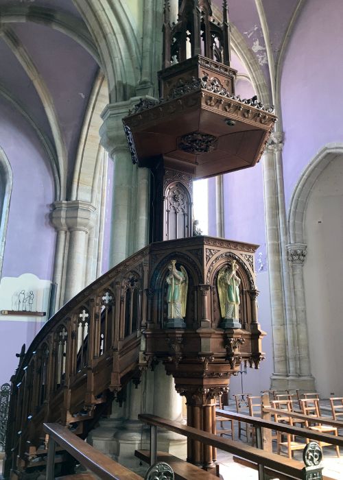 chaire eglise 500x700