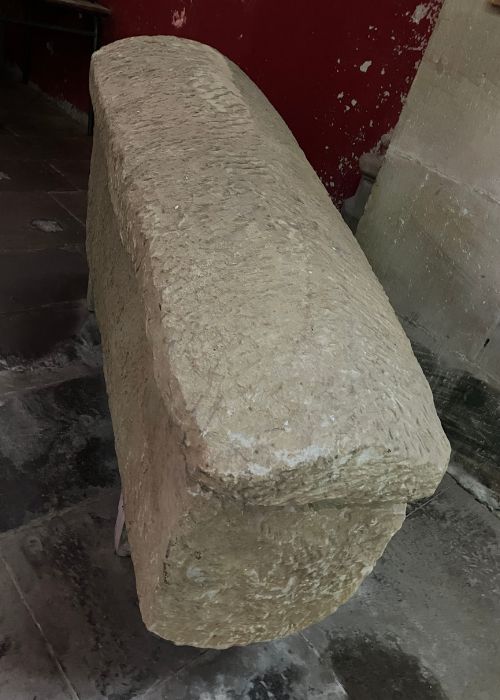 sarcophage eglise 500x700