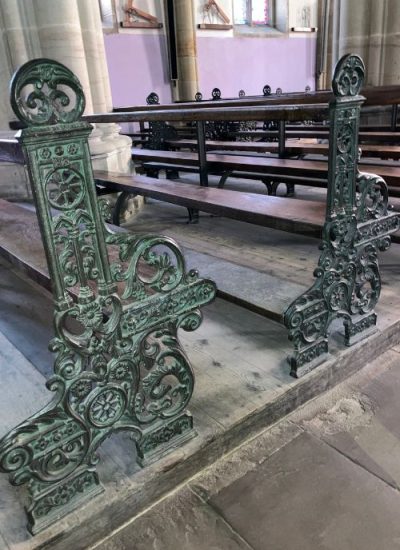bancs eglise 500x700