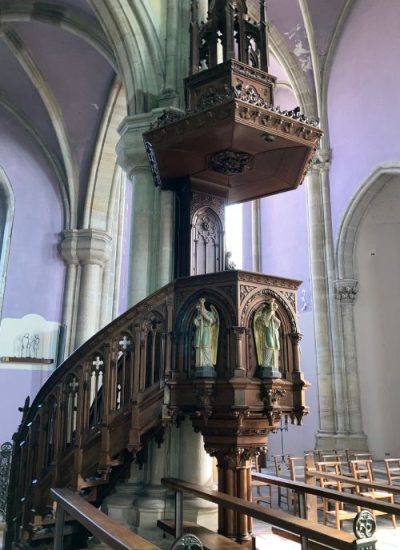 chaire eglise 500x700